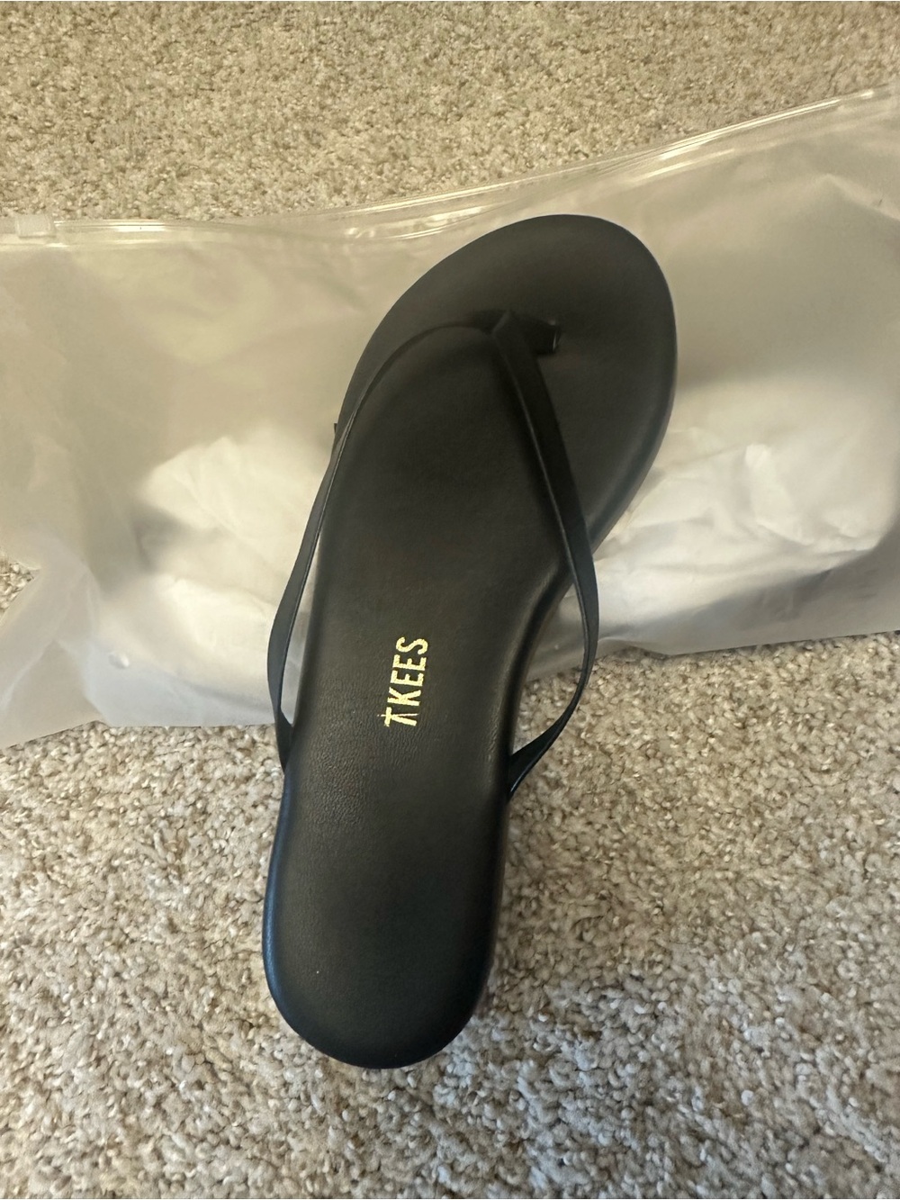 TKEES Vegan Lily Slide in Black size 7 FITS SMALL